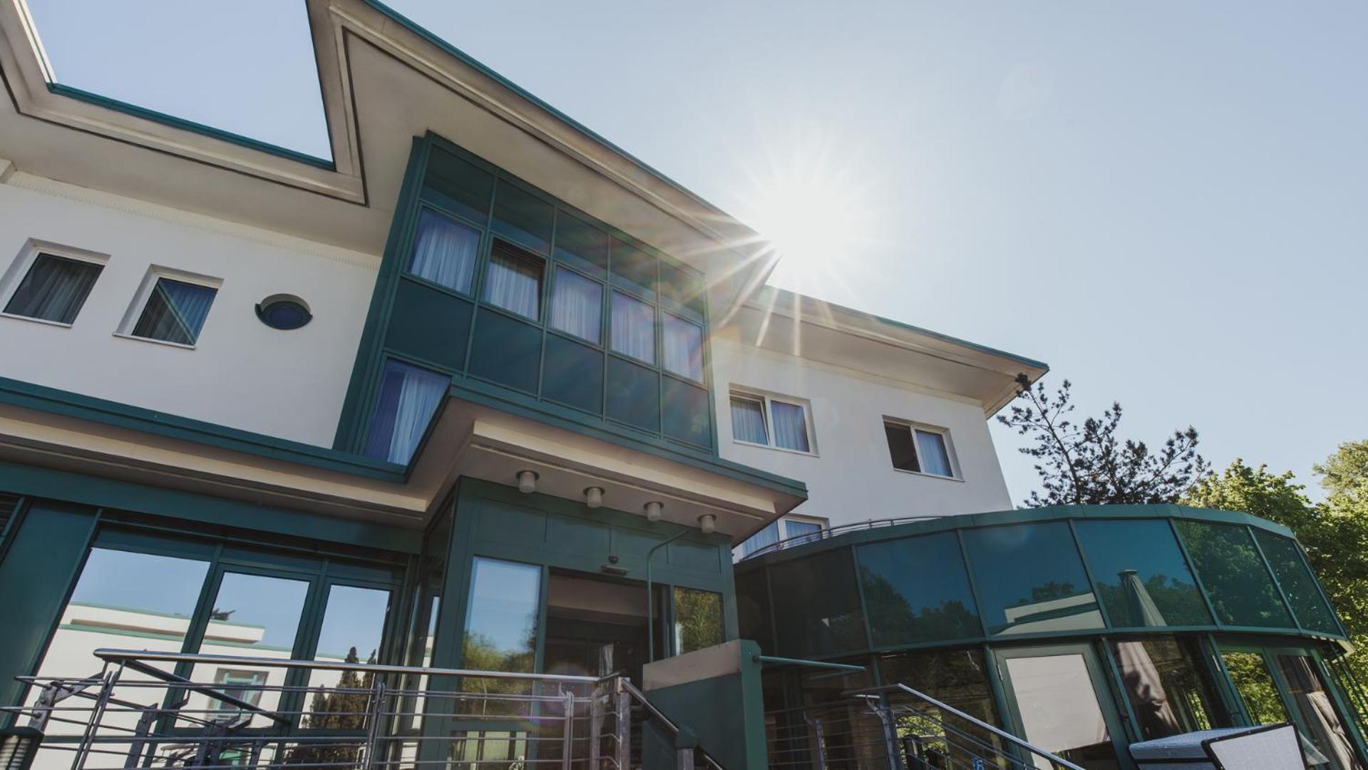 Parkhotel IV Jahreszeiten Ostseebad Kühlungsborn Exterior foto