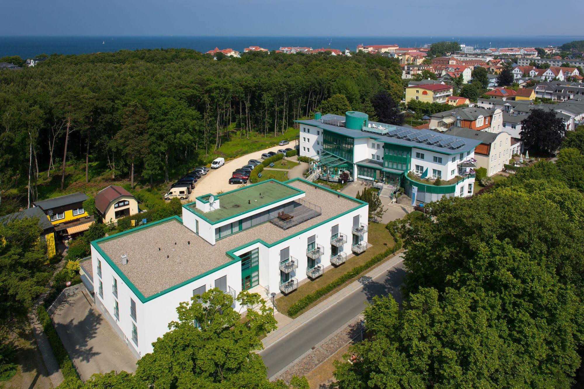 Parkhotel IV Jahreszeiten Ostseebad Kühlungsborn Exterior foto